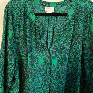 Floral top with flared sleeves